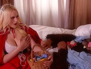 Fucked By The Wolf: A Voluptuous Czech’s Cosplay Porn - Angel Wicky