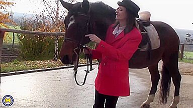 Classy mama playing with herself in a barn with Judi